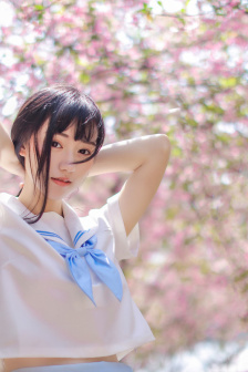美女洗澡