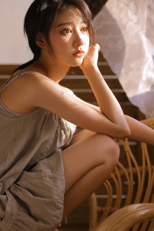 放荡的小峓子喂奶在线观看